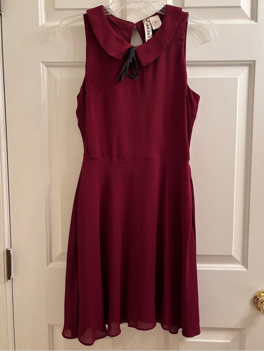 Mimi Chica Sleeveless Peter Pan Collar Dress in Burgundy with Black Tie
